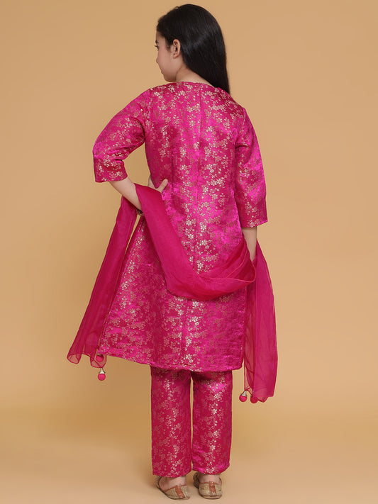 Girls Pink Brocade Silk Kurta And Pants Set With Dupatta