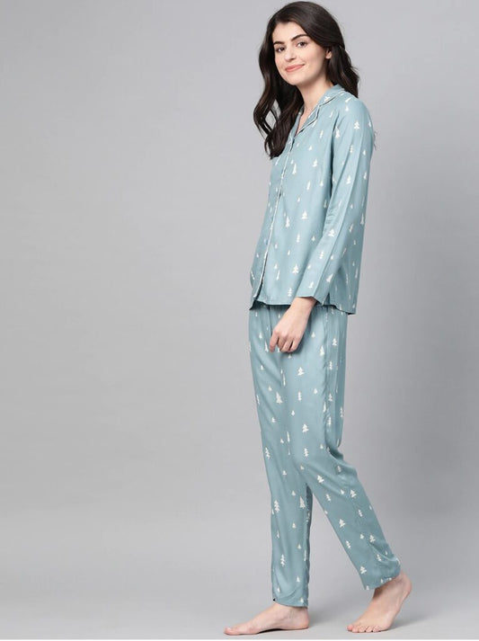 Women Blue & White Printed Nightsuit