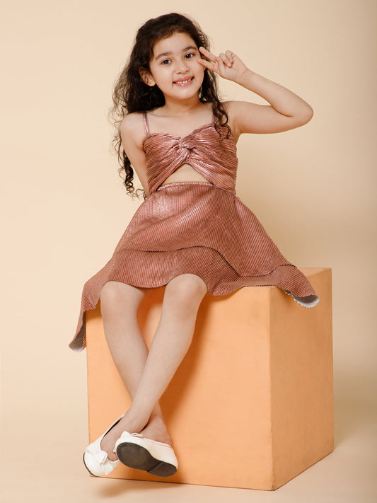 Piccolo-Twisted Front Detail, Waist Hollow Out Pleated Dress-Pink