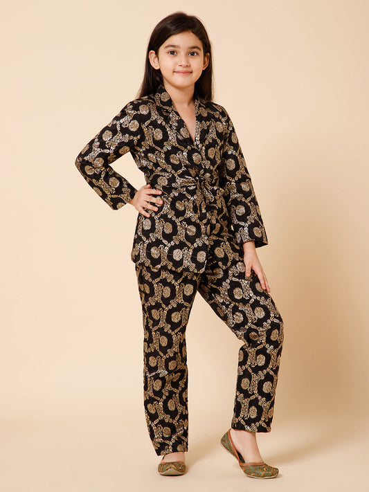Girls Ethnic Motif Woven Design Blazer With Trouser