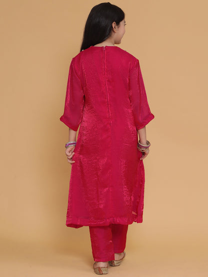 Girls Fuchsia Pink Tissue Kurta And Pant Co-Ord Set