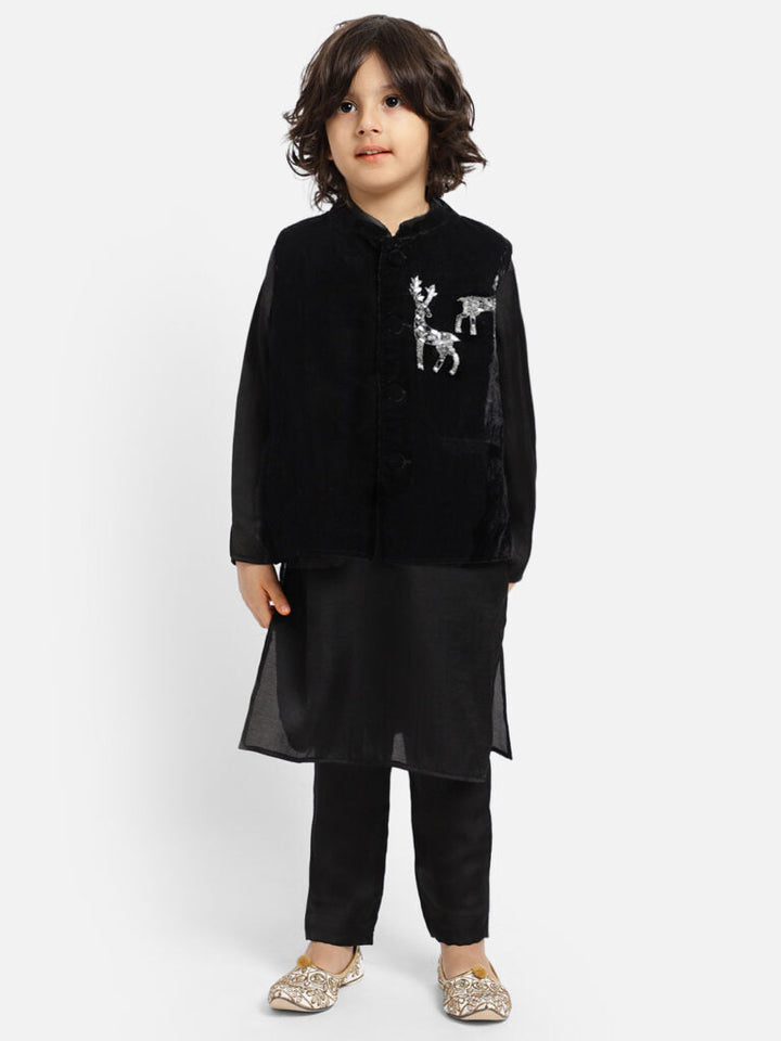 Black Kurta Payjama With Elegant Velvet Waist Coat