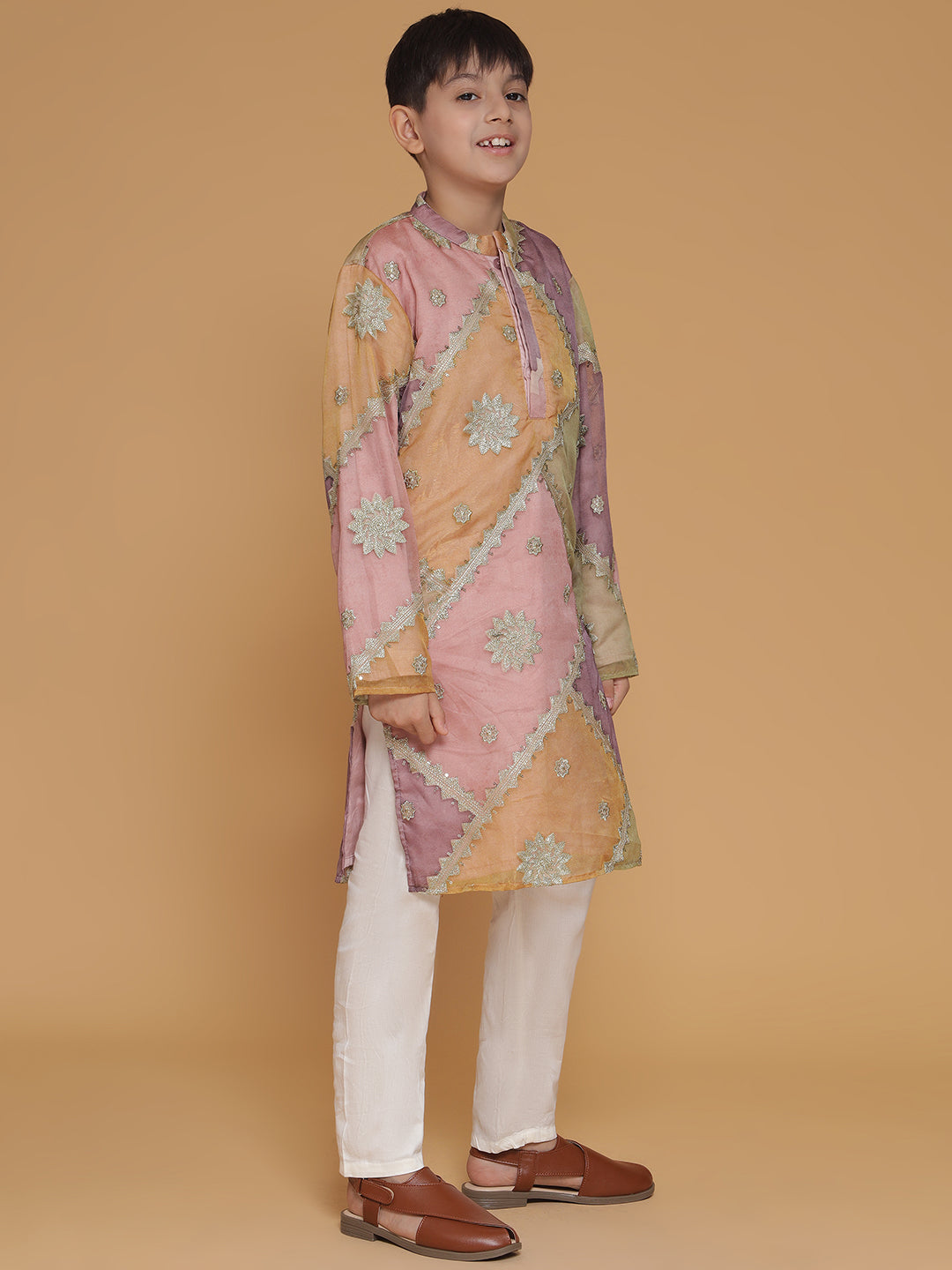 Piccolo Zari Embroidered Patchwork Kurta & Pajama Set – Mauve