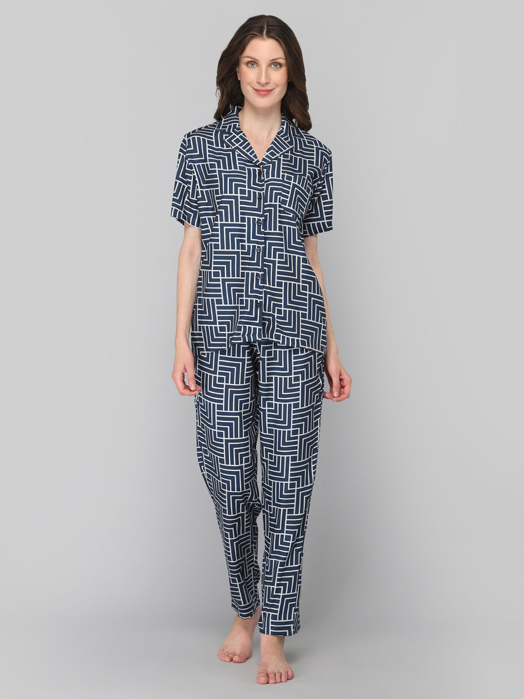 DRAPE IN VOGUE Women Navy Blue &amp; White Printed Night suit