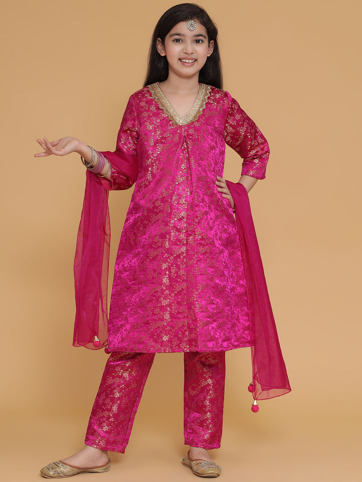 Girls Pink Brocade Silk Kurta And Pants Set With Dupatta