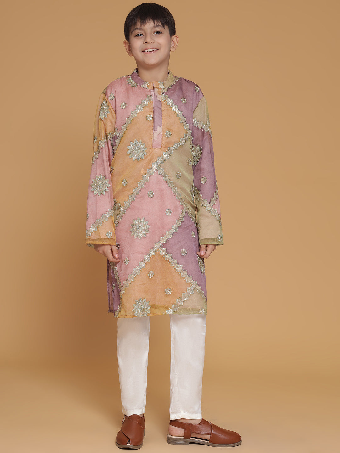 Piccolo Zari Embroidered Patchwork Kurta & Pajama Set – Mauve