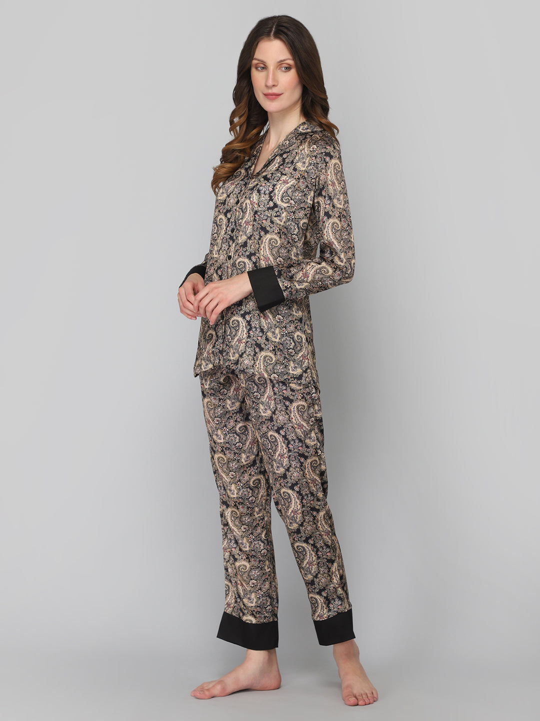 DRAPE IN VOGUE Women Black &amp; Brown Printed Night Suit