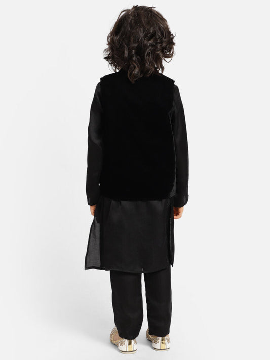 Black Kurta Payjama With Elegant Velvet Waist Coat