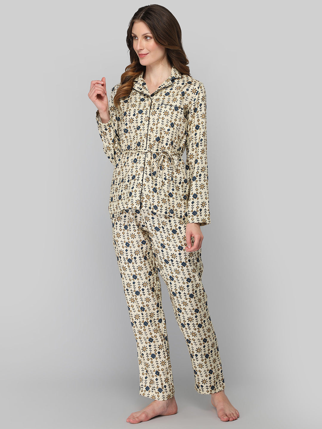 DRAPE IN VOGUE Women Cream-Coloured &amp; Navy Blue Printed Night suit