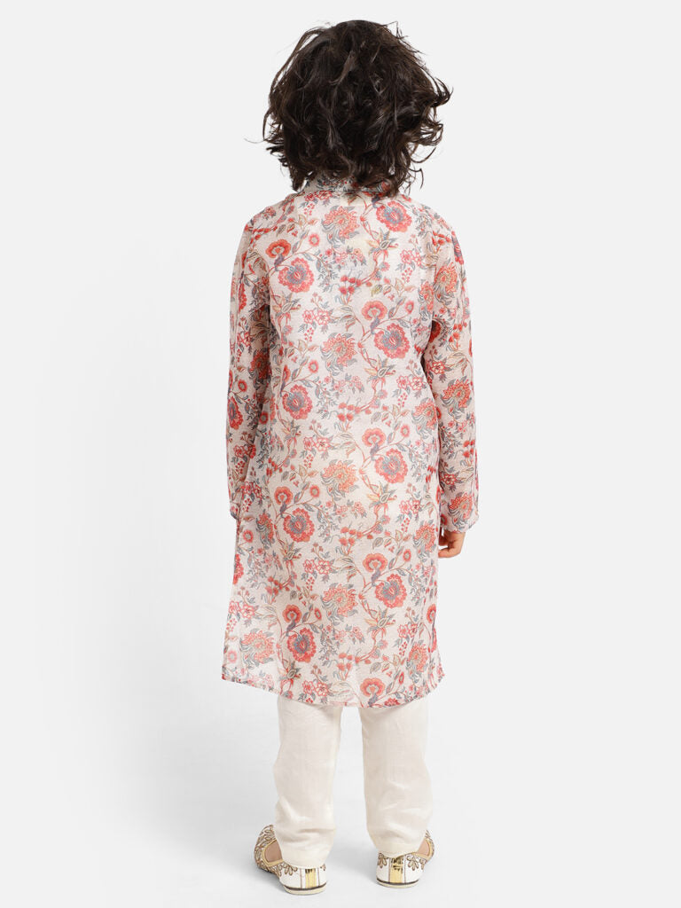 Off White Kurta Payjama Set Enhance With Floral Print