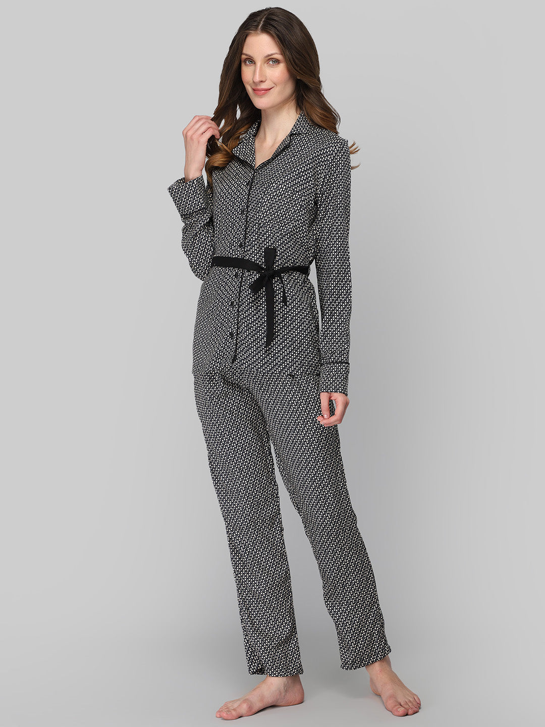 DRAPE IN VOGUE Women Black &amp; White Printed Night suit