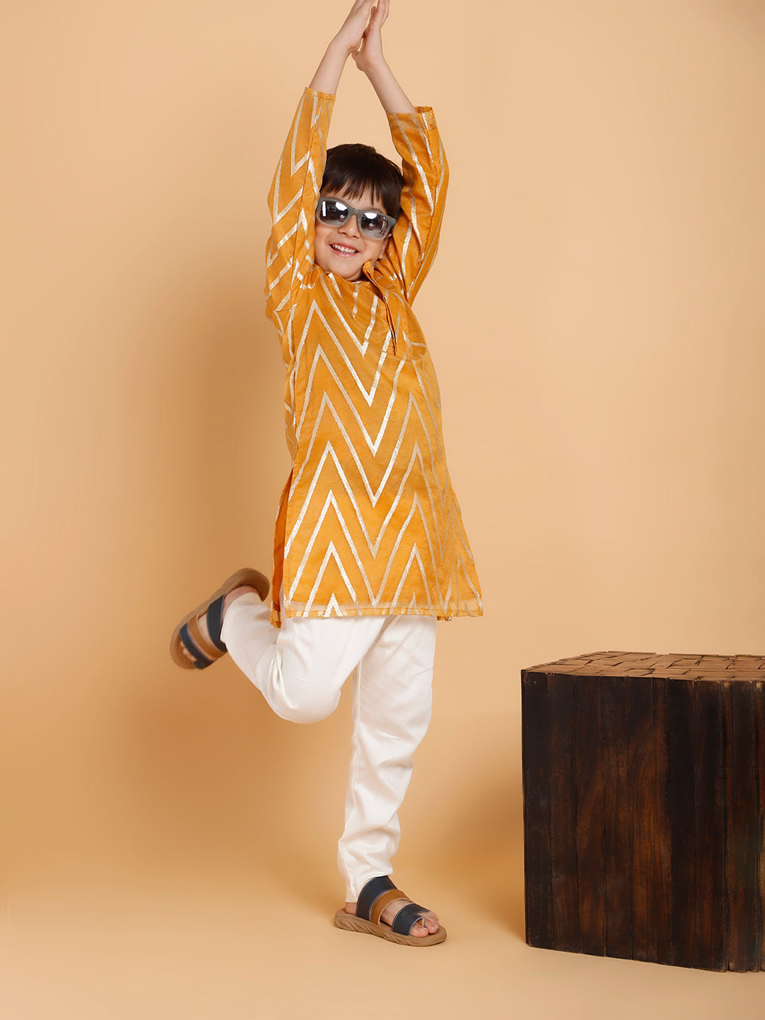 Golden Zig Zag Printed Kurta with Pyjama (Set of 2)
