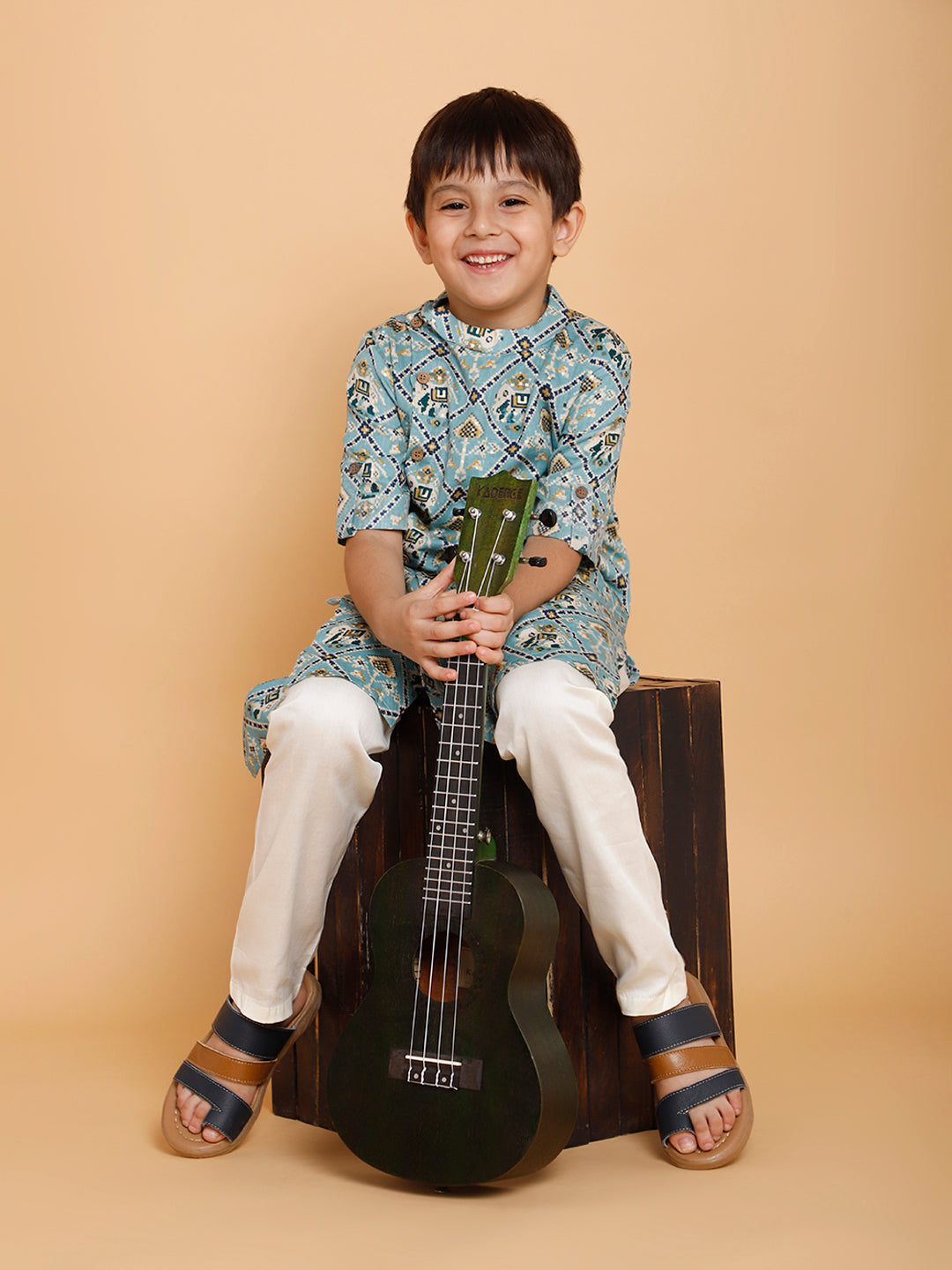 Geen Printed Kurta with Pyjama (Set of 2)