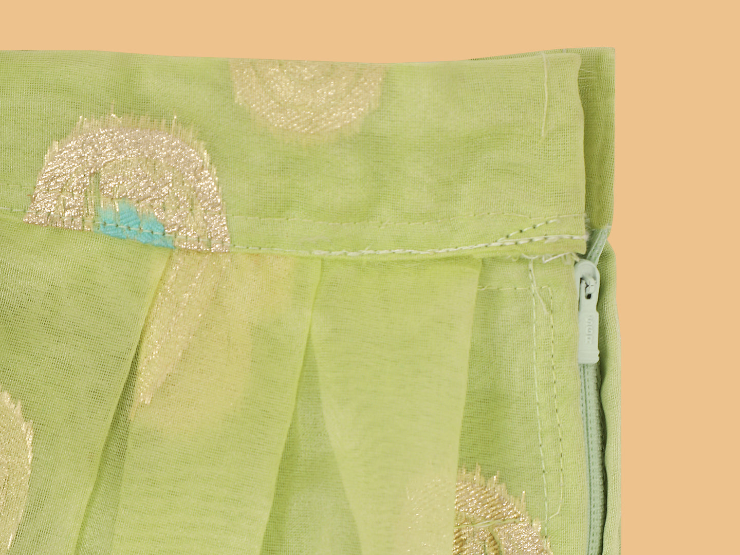 Girls Green &amp; Gold-Toned Ready To Wear Lehenga &amp; Blouse With Dupatta set