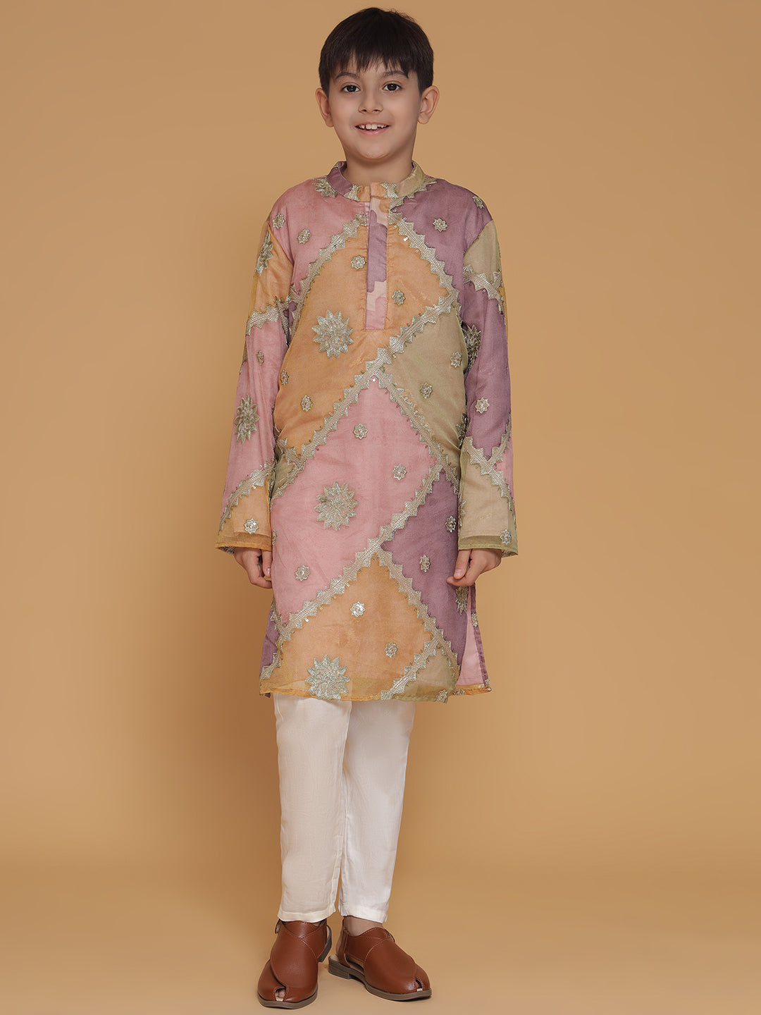 Piccolo Zari Embroidered Patchwork Kurta & Pajama Set – Mauve