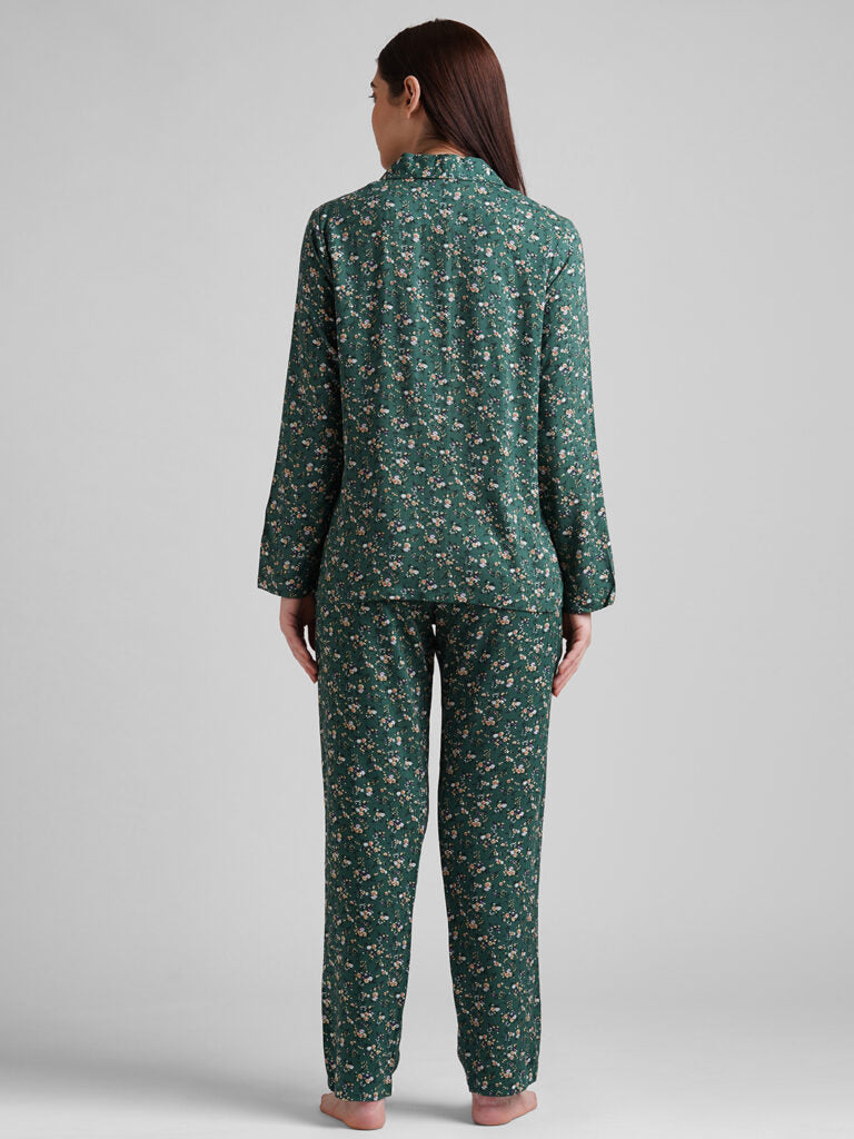 Drape In Vogue Women Green &amp; Black Printed Night Suit