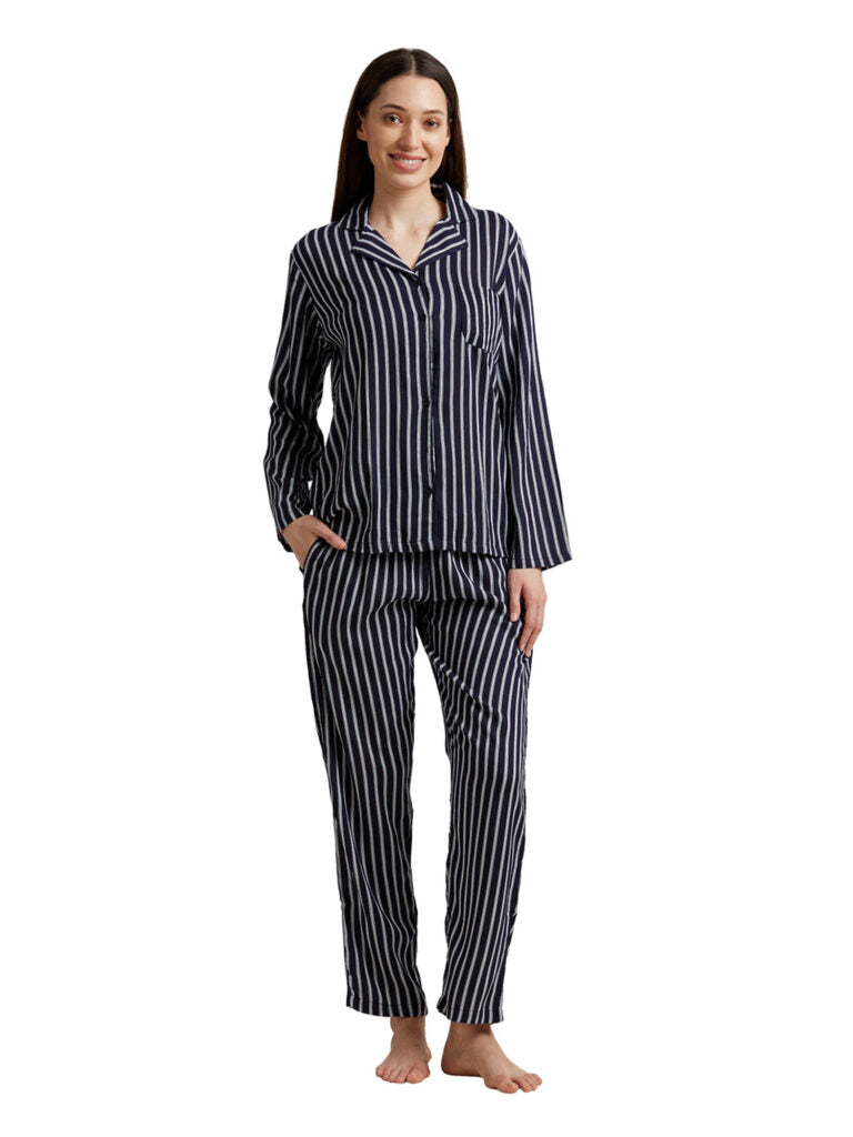 Women Black & White Striped Nightsuit