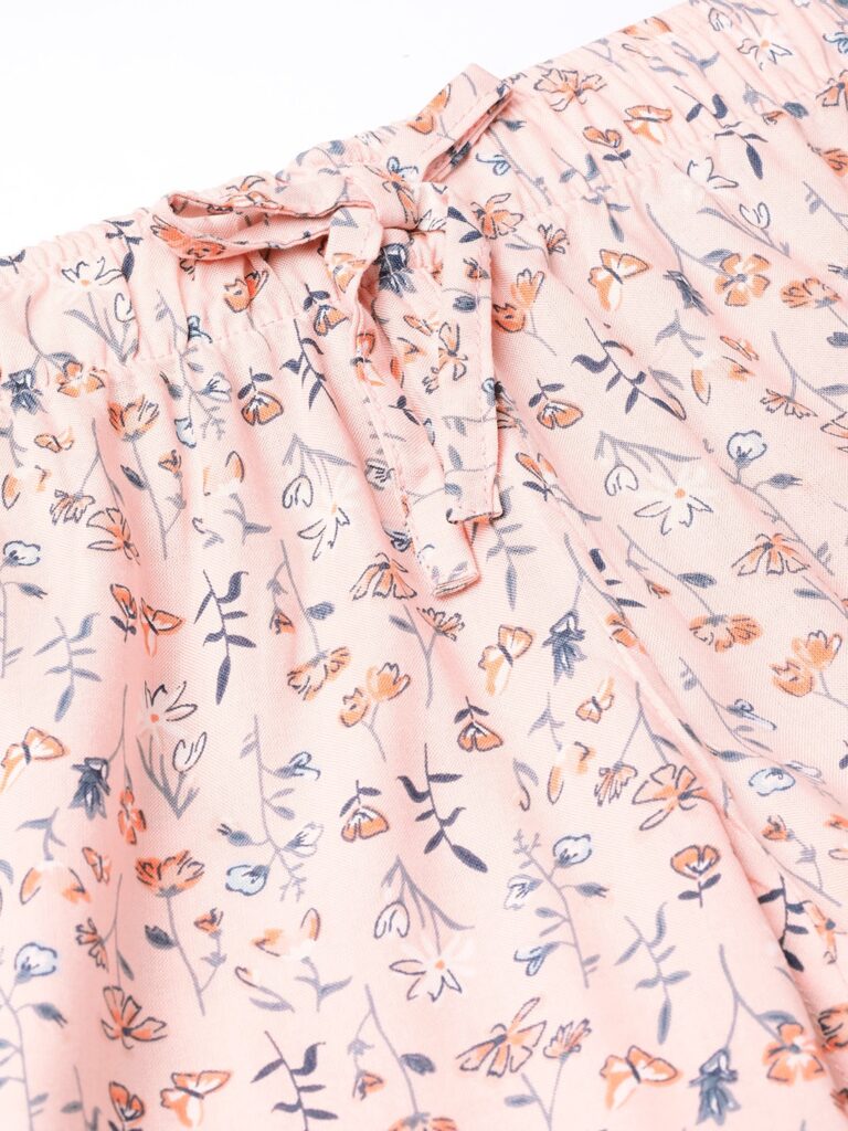 Women Peach-Coloured &amp; Off-White Printed Nightsuit