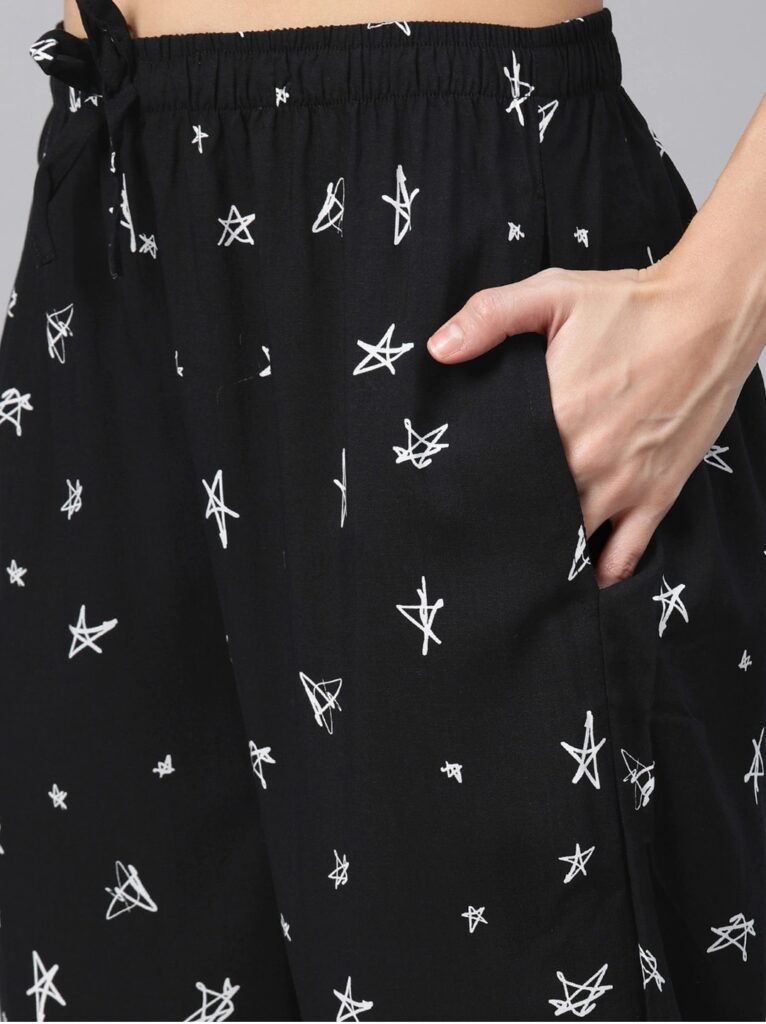 Women Black &amp; White Conversational Printed Night Suit