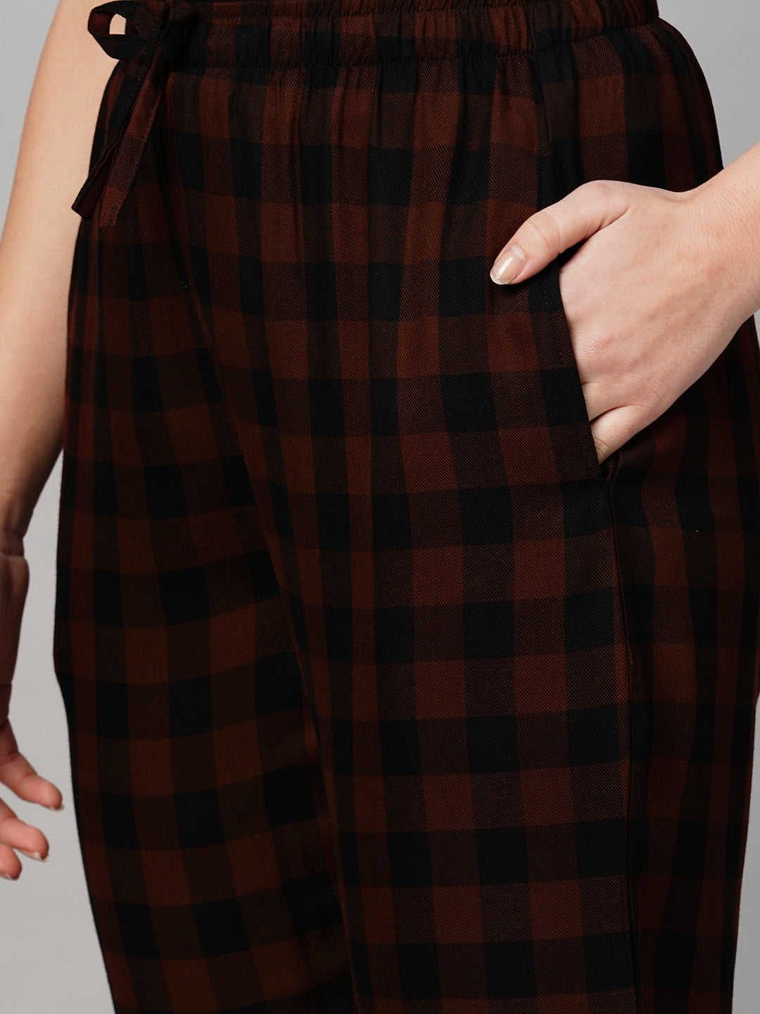 Women Maroon brown checks Pyjama