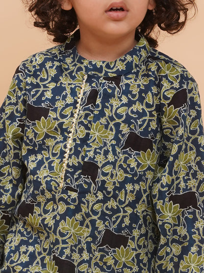 Boys Floral Printed Pure Cotton Straight Kurta with Pyjamas