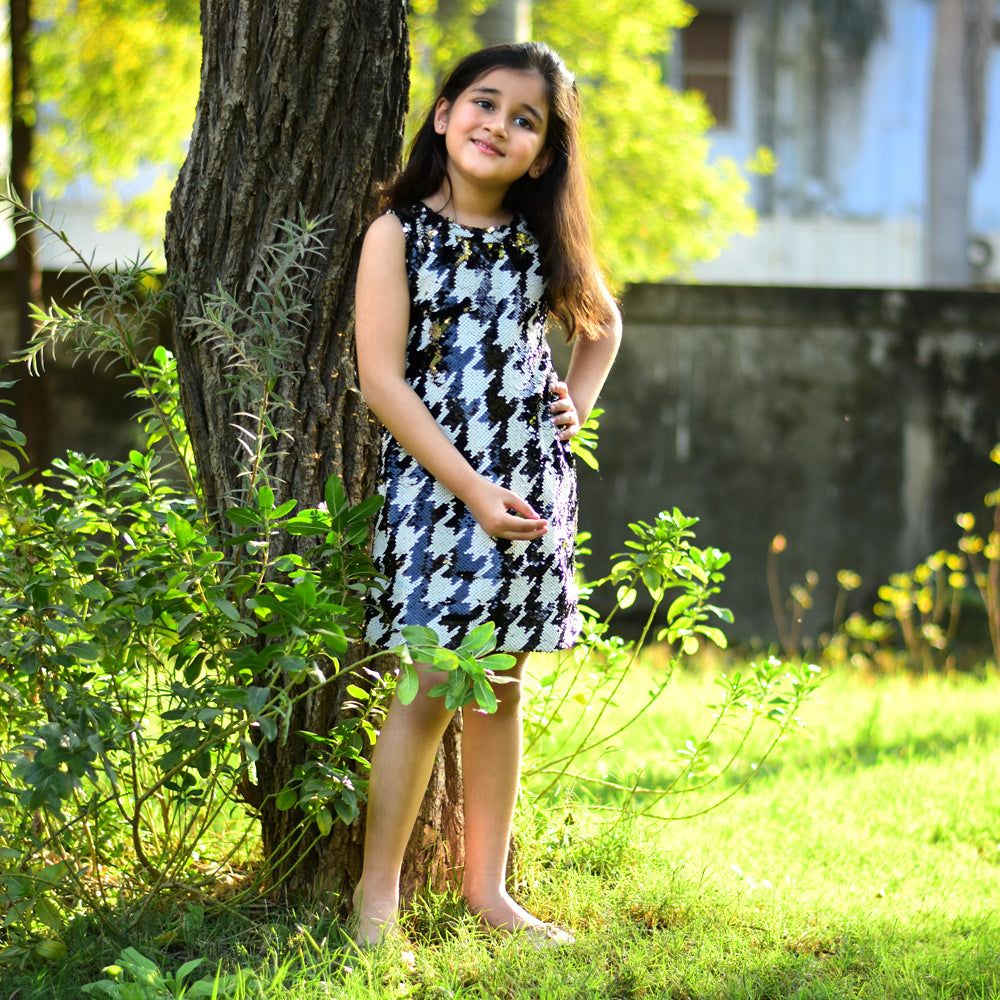 Black Sequin Sleeveless Dress