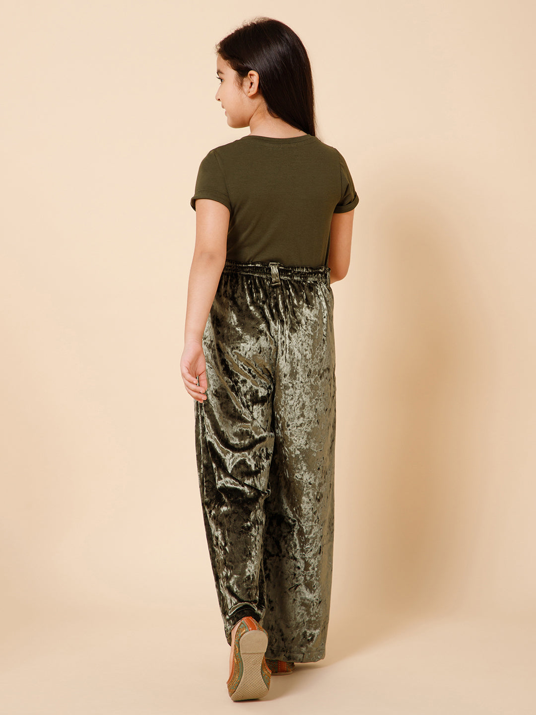 Girls Round Neck Tshirt With Straight Trousers