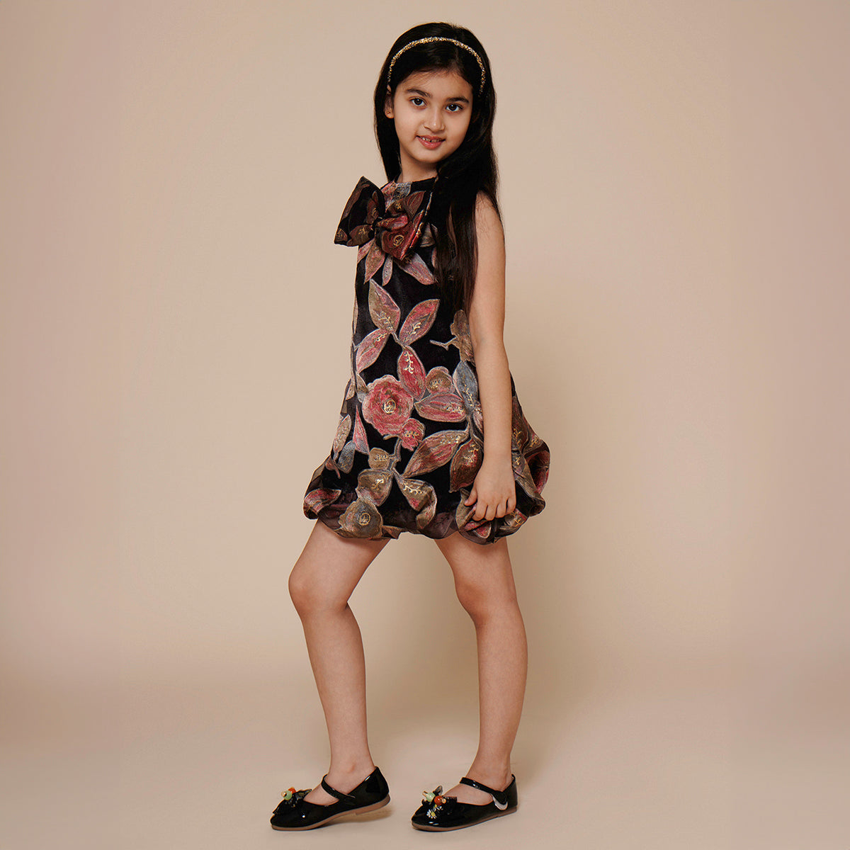 Bow Detailed Sleeveless Dress-Black