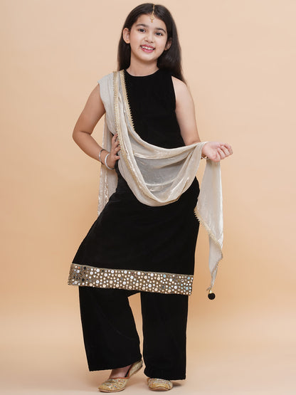 Girls Black Velvet Kurta And Pants Set With Tissue Dupatta