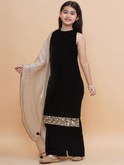 Girls Black Velvet Kurta And Pants Set With Tissue Dupatta