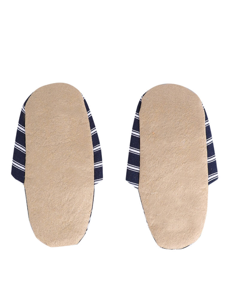 Black Full Sleeves Vertical Stripes Top And Pyjama Set With Slippers