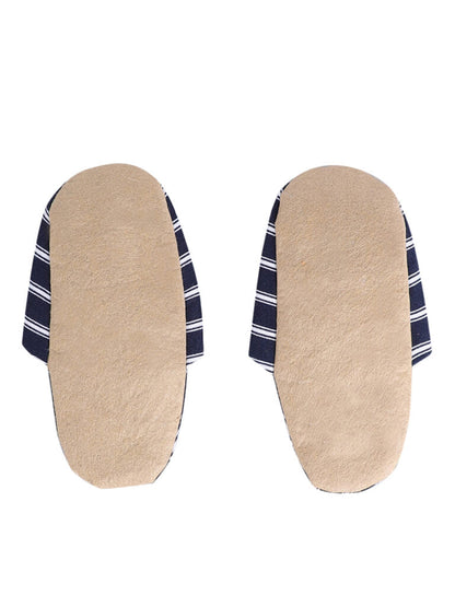 Black Full Sleeves Vertical Stripes Top And Pyjama Set With Slippers